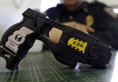 Tra sicurezza e rischio. Arriva il Taser in Italia