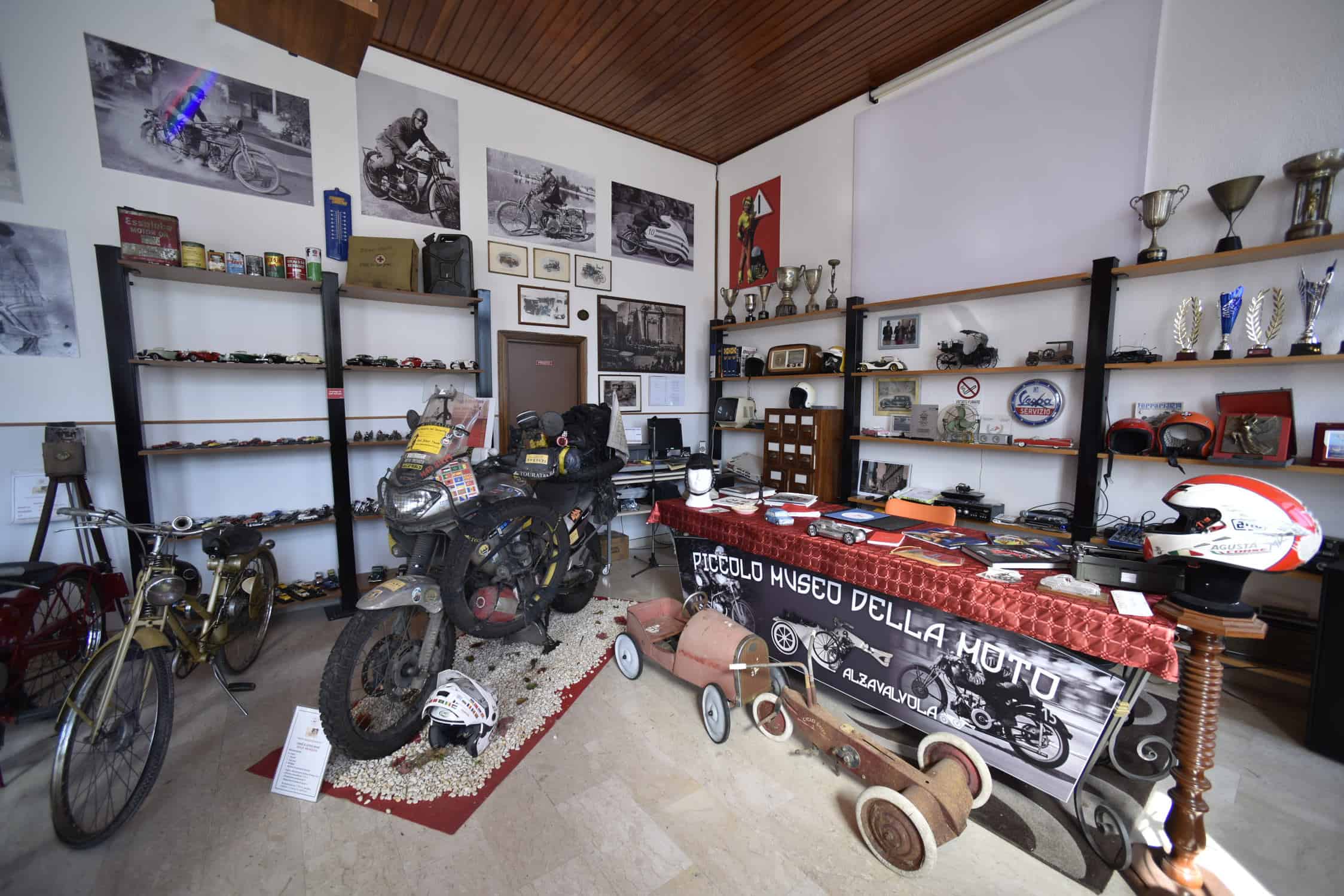 “PICCOLO MUSEO DELLA MOTO” Unico nel suo genere nel Sud d’Italia