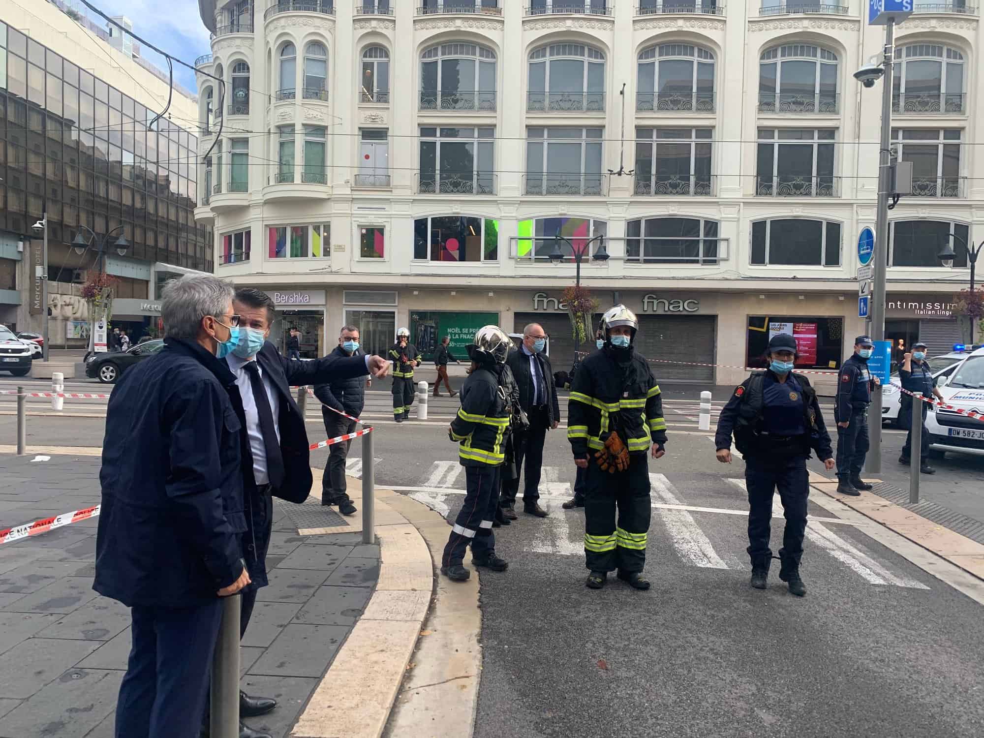 Nizza, sangue dentro la cattedrale. È attentato terroristico