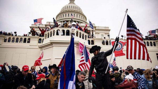 Assalto a Capitol Hill, la Commissione cita in giudizio Facebook e Google per non aver impedito l’attacco