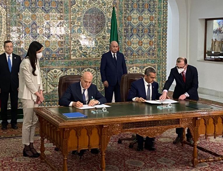 Italia, Eni e il gas algerino: tutti i dettagli del nuovo accordo per aumentare l’indipendenza dalla Russia