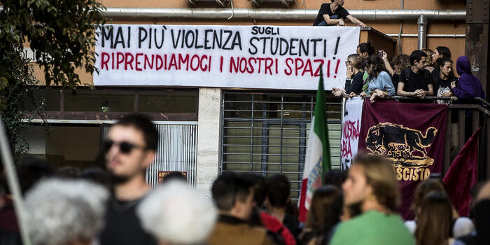 La Sapienza, caricati dalla polizia gli studenti in protesta: le risposte delle istituzioni