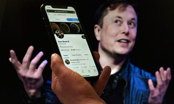 Account sospesi da Elon Musk. “Presto sanzioni” dall’Unione Europea