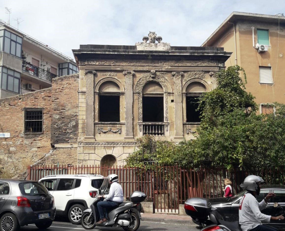 Messina tra arte e indifferenza: la Palazzina Grill