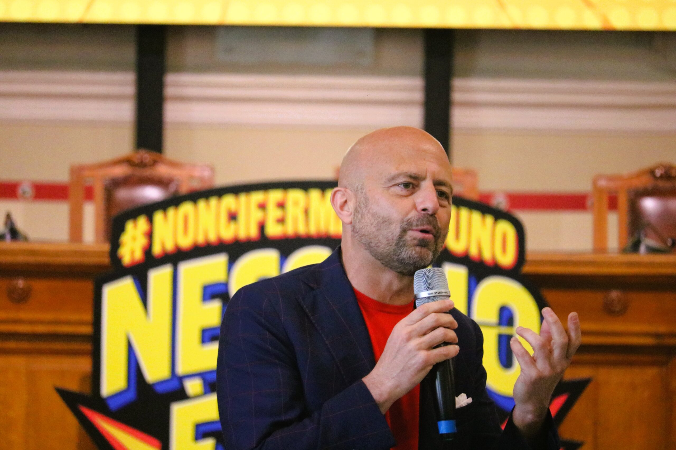 #NonCiFermaNessuno sbarca a Messina: Luca Abete e l’arte di essere fragili