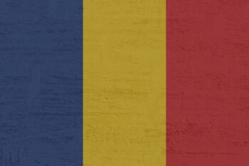 bandiera romania su muro 