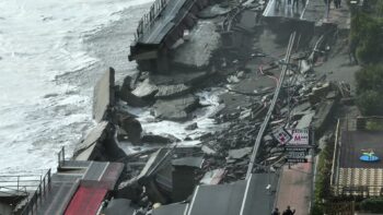 lungomare S. Teresa di Riva distrutto