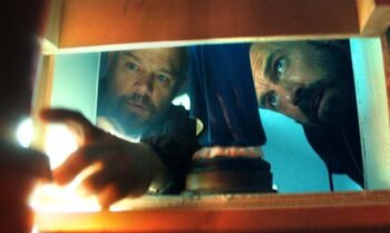 Fonte immagine: https://theplaylist.net/first-look-images-the-rip-matt-damon-ben-affleck-january-16-netflix-narcos-thriller-20250909/