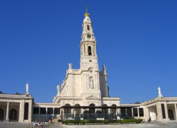 Santuario di Fatima in Portogallo. <br> Fonte: https://pixabay.com/it/photos/portogallo-santuario-fatima-465234/
