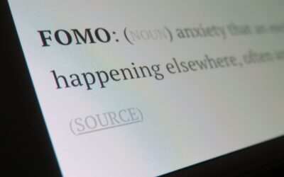 FOMO: Presenti ovunque, assenti a NOI stessi